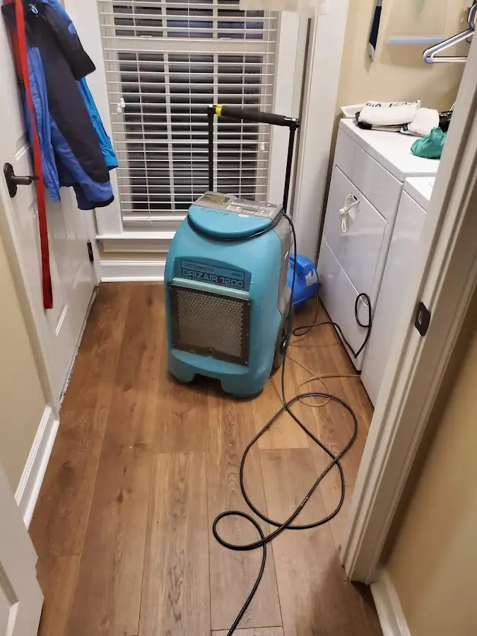 Commercial dehumidifier deployed for Crawl Space Restoration in Camano